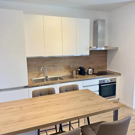 Apartment Maredore *